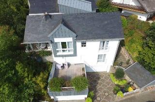 Villa kaufen in 65558 Burgschwalbach, ARCHITEKTENVILLA MIT TRAUMBLICK IM KLASSISCHEN STIL