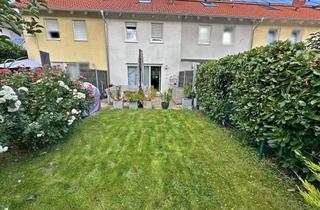 Reihenhaus kaufen in 72108 Rottenburg, Modernes Wohnen auf drei Etagen – gepflegtes Reihenhaus mit Garten + Garage in attraktiver Wohnlage