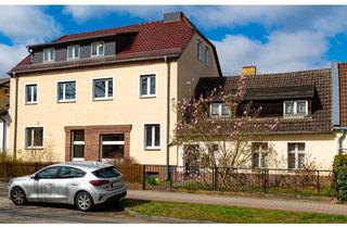 Haus kaufen in 14979 Großbeeren, Ortsmitte Großbeeren 1.335 m² Grundstück, sanierter Bestand & Neubaumöglichkeit - nahe Berlin