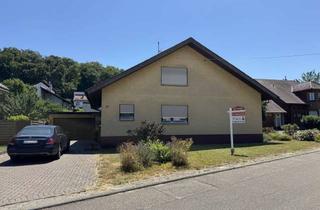 Haus kaufen in 75015 Bretten, Großes freistehendes 2-FH in ruhiger Lage