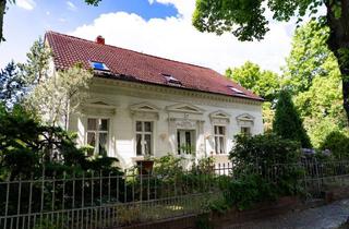 Haus mieten in Alt-Britz 96, 12359 Britz, Zuhause mit viel Platz in einer Villa in Berlin-Britz