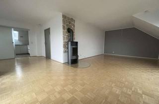 Wohnung kaufen in 57482 Wenden, Hochwertige Dachgeschosswohnung in ruhiger Seitenstraße von Hünsborn!