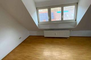 Wohnung kaufen in 72221 Haiterbach, Charmante 2-Zimmer-Maisonettewohnung mit Einbauküche und Stellplatz