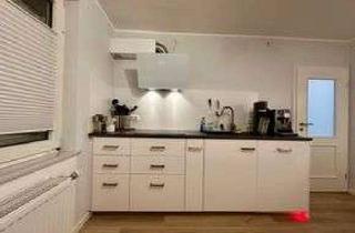 Wohnung mieten in Unter Der Linde 11, 34587 Felsberg, Alltagstaugliche 3-Zimmer-Wohnung mit Balkon in Felsberg