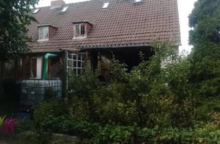 Wohnung mieten in 13591 Staaken, Ehemalige Offizierswohnung mit Ofenheizung, Bunker und großem Bio-Garten in Berlin-Staaken