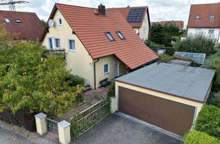Einfamilienhaus kaufen in 01454 Wachau, Großzügiges Einfamilienhaus im lieblichen Feldschlößchen