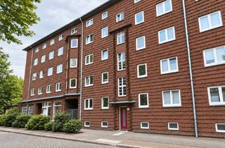 Wohnung kaufen in 22307 Barmbek-Nord, 2,5 Zimmer-Dachgeschosswohnung mit Charakter und zeitloser Eleganz