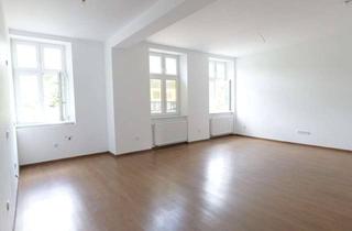 Wohnung kaufen in 15234 Lichtenberg, Frisch saniert und bezugsbereit – großzügige 3-Zimmer-Wohnung