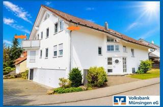 Wohnung kaufen in 72820 Sonnenbühl, Gemütliche 3-Zimmer-Dachgeschosswohnung mit Balkon und Garage in Sonnenbühl-Undingen