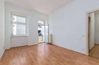 Wohnung kaufen in Charlottenstrasse 47-48, 13156 Niederschönhausen, Wohnen im Altbau: Bezugsfreie Balkonwohnung in gefragter Pankower Lage!