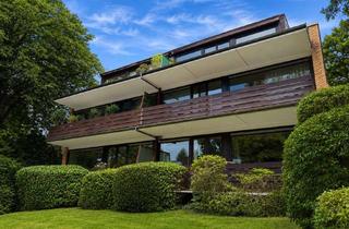 Wohnung kaufen in 22609 Nienstedten, Hochparterre-Wohnung mit großem Südbalkon, Kamin und Einzelgarage