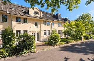 Wohnung kaufen in 53773 Hennef, Schlosspark. Sonnenlicht. Lieblingsplatz.