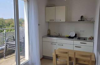 Wohnung kaufen in 79111 Rieselfeld, Wohnen mit Panoramablick: Ein-Zimmer-Apartment in Freiburg-Rieselfeld