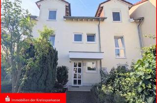 Wohnung kaufen in 64572 Büttelborn, Helle 2-Zimmer-Dachgeschosswohnung mit Süd-Westbalkon