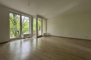 Wohnung mieten in Rathenaustr., 16761 Hennigsdorf, Sonnige 2-Zimmerwohnung mit zwei Balkonen am Stadtbad Hennigsdorf