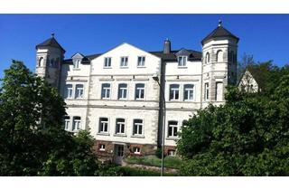 Wohnung mieten in Limburger Str. 25, 35781 Weilburg, Baudenkmal "Robertsburg": Helle 2-Zimmer-DG-Wohnung mit Südbalkon und Schlossblick