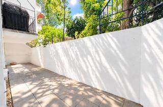 Wohnung mieten in Kaesenstraße 29, 50677 Altstadt-Süd, WOHNEN am VOLKSGARTEN: ATRIUM TERRASSEN WOHNUNG mit sep. EINGANG und großer WOHNKÜCHE inkl. EBK