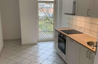 Wohnung mieten in 09113 Kaßberg, Preiswerte, vollständig renovierte 2-Zimmer-Wohnung mit Balkon, EBK & Stellplatz in Chemnitz Kaßberg