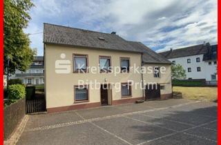 Einfamilienhaus kaufen in 54597 Lünebach, Einfamilienhaus mit Nebengebäude und schönem Grundstück