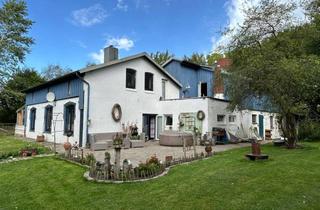 Haus kaufen in Edemannswisch 18, 25746 Norderwöhrden, Großzügiges Anwesen mit Einliegerwohnung und außergewöhnlichem Gartenparadies