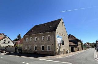Haus kaufen in 06268 Querfurt, Charmantes Stadthaus mit Innenhof und Dachterrasse nahe dem Marktplatz von Querfurt