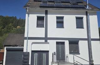 Einfamilienhaus kaufen in 53937 Schleiden, Freistehendes Einfamilienhaus mit PV Anlage