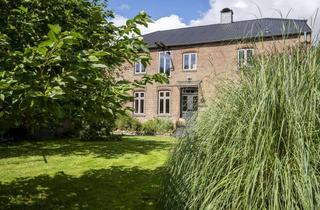 Haus kaufen in 25361 Elskop, Historischer Marschhof, modern kernsaniert: 11 Zimmer, Kamin und weiter Blick über die Felder