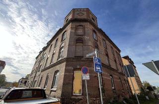 Anlageobjekt in 06712 Zeitz, Stark sanierungsbedürftiges Mehrfamilienhaus mit Potenzial