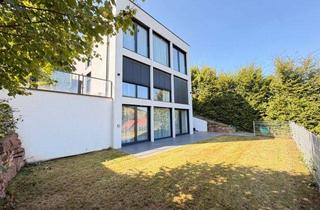 Einfamilienhaus kaufen in 76227 Karlsruhe, Flexibel wohnen und arbeiten: Bauhaus-EFH mit separater Einliegerwohnung in KA-Durlach