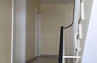 Wohnung kaufen in Kiebitzhof, 22089 Eilbek, Von privat: Völlig ruhige und sehr verkehrsgünstige 2 Zi-Wohnung in Eilbek mit Süd-Loggia