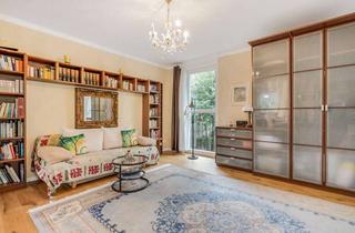 Wohnung kaufen in 12555 Köpenick, Familienfreundliche 4-Zimmer-Wohnung mit Balkon und großzügiger Raumaufteilung