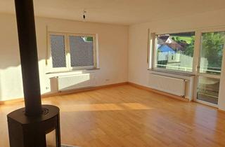 Wohnung mieten in Waldstraße 26, 36151 Burghaun, Wohnen mit Charakter: Sanierte 5-Zimmer-Wohnung in Burghaun