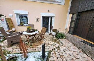 Wohnung mieten in Schaffhausen 7-3, 86751 Mönchsdeggingen, Charmante kernsanierte 2-Zimmer-Erdgeschosswohnung mit EBK u. Terrasse