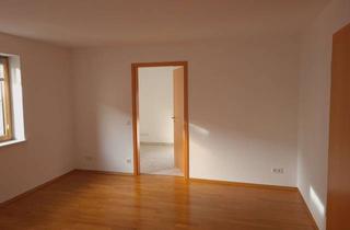 Wohnung mieten in 83734 Hausham, Wohnen mit Charakter: 3,5-Zimmer-Erdgeschosswohnung in Hausham