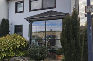 Haus kaufen in Hopfenweg 38, 33334 Gütersloh, Helles weisses Haus mit Glasvorbau und 5 Zimmern in Gütersloh