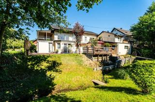 Einfamilienhaus kaufen in 53783 Eitorf, Ein Zuhause mit Mehrwert. Einfamilienhaus mit Apartment, Fernblick und vielen Modernisierungen.