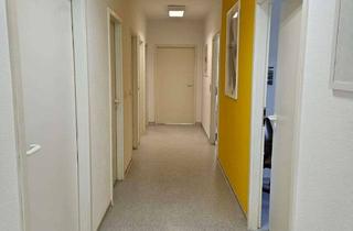 Praxen mieten in Grülingsstraße-Paul-Linckestr 10/1a-1b, 66113 Saarbrücken, Helle Praxis im 1. Stock in Saarbrücken