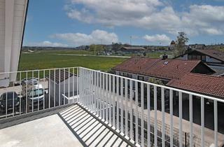 Wohnung kaufen in 82538 Geretsried, Lichtdurchflutete DG-Wohnung mit Blick ins Grüne und zwei Balkonen