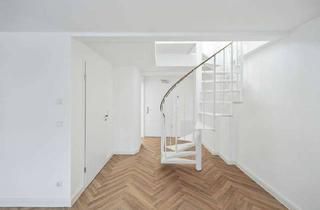 Wohnung kaufen in Rathausgasse 10, 53111 Bonn, Modernes Wohnen auf zwei Ebenen – kernsanierte 2-Zimmer-Maisonette in Bonn