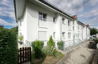 Wohnung kaufen in 89250 Senden, Licht, Freiraum und Grünblick: DG-Wohnung mit Terrasse + TG-Stellplatz
