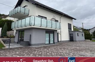 Wohnung mieten in Nauholzer Weg 12, 57250 Netphen, apensio -GEWOHNT GUT-: MODERNE 3 Zimmer-Neubauwohnung mit Panoramabalkon