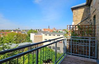 Wohnung mieten in August-Bebel-Straße 24, 06114 Halle, Mit Video: Großzügige Zweiraumwohnung und ein Balkon mit Weitblick
