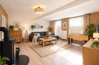 Wohnung mieten in 42555 Velbert, Großzügige Dachgeschosswohnung mit Kamin, Einbauküche, Gartenmitbenutzung und großem Spitzboden