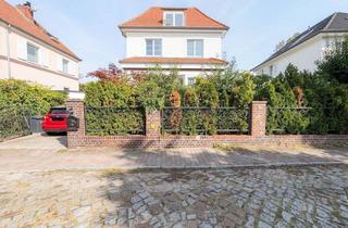 Einfamilienhaus kaufen in 13595 Spandau, Exklusiv modernisiertes Einfamilienhaus in wassernahem Umfeld mit Neubauqualität in Berlin-Spandau