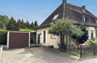 Doppelhaushälfte kaufen in 59073 Heessen, Renovierungsbedürftige Doppelhaushälfte mit 6 Zimmern und Garage in Hamm-Heessen