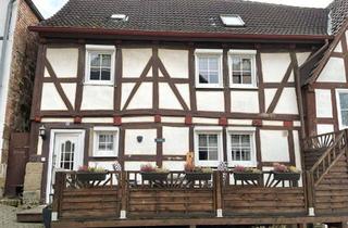 Haus kaufen in 34466 Wolfhagen, Praktisches Haus mit 5 Zimmern in Wolfhagen plus Schrebergarten