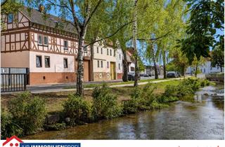 Haus kaufen in 35452 Heuchelheim, Fachwerk-Traum in Heuchelheim: Modernes Wohnen inkl. Pool, Werkstatt und Ausbaupotenzial