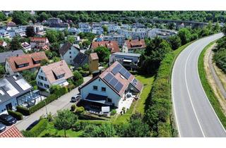 Einfamilienhaus kaufen in 72202 Nagold, PROVISIONSFREI - Einzigartiges Einfamilienhaus mit Einliegerwohnung auf sonnigem Grundstück