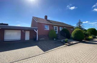 Haus kaufen in 32469 Petershagen, Attraktiver Bungalow mit großem Garten in zentraler Lage von Petershagen
