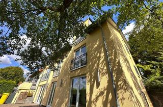 Haus mieten in 65817 Eppstein, Für gehobene Ansprüche: Großzügiges & modernisiertes Haus - 2 Einbauküchen, Kamin & Fernblick